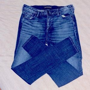 Abercrombie & Fitch Super Skinny Jeans